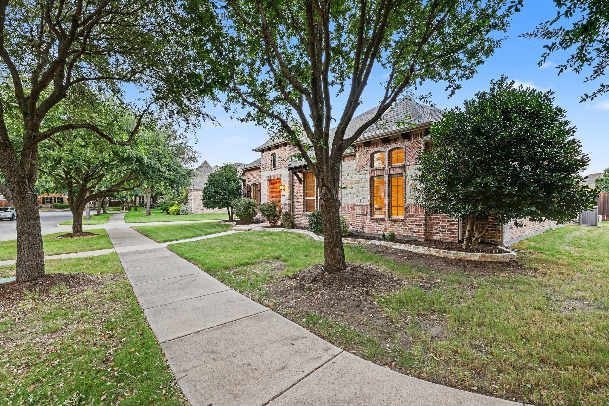 main property photo 30