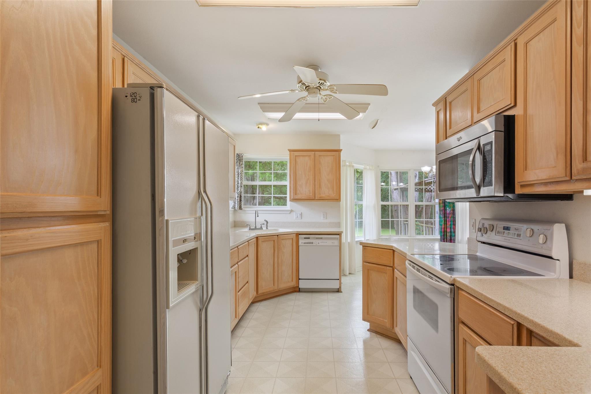 main property photo 13