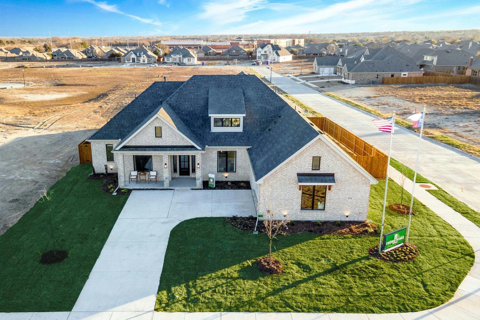 main property photo 30