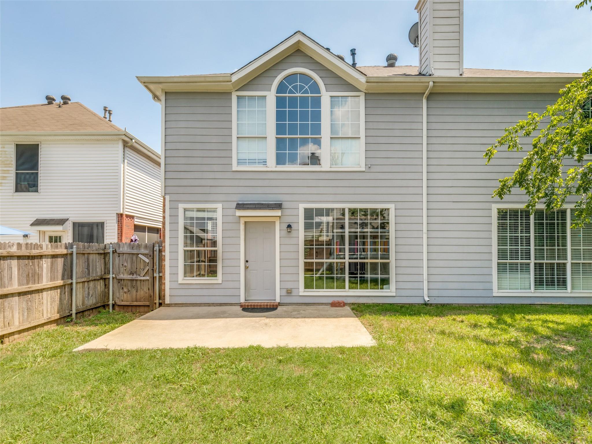 main property photo 17