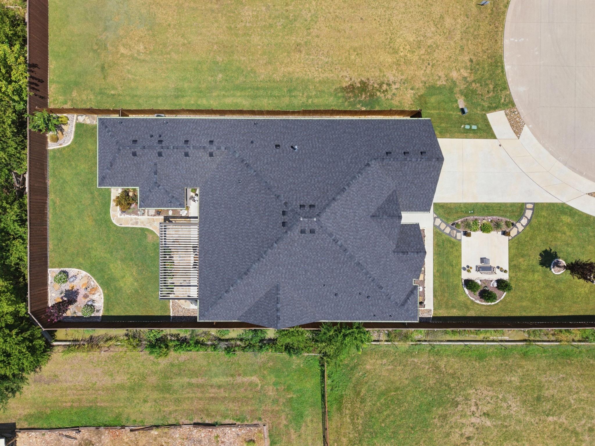 main property photo 38