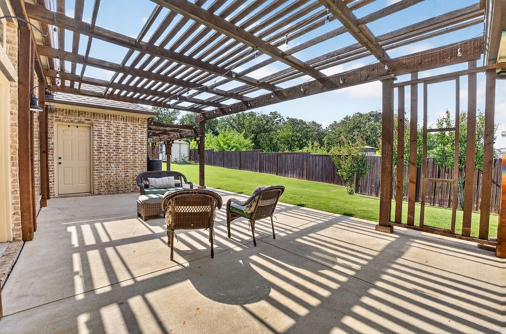 main property photo 34
