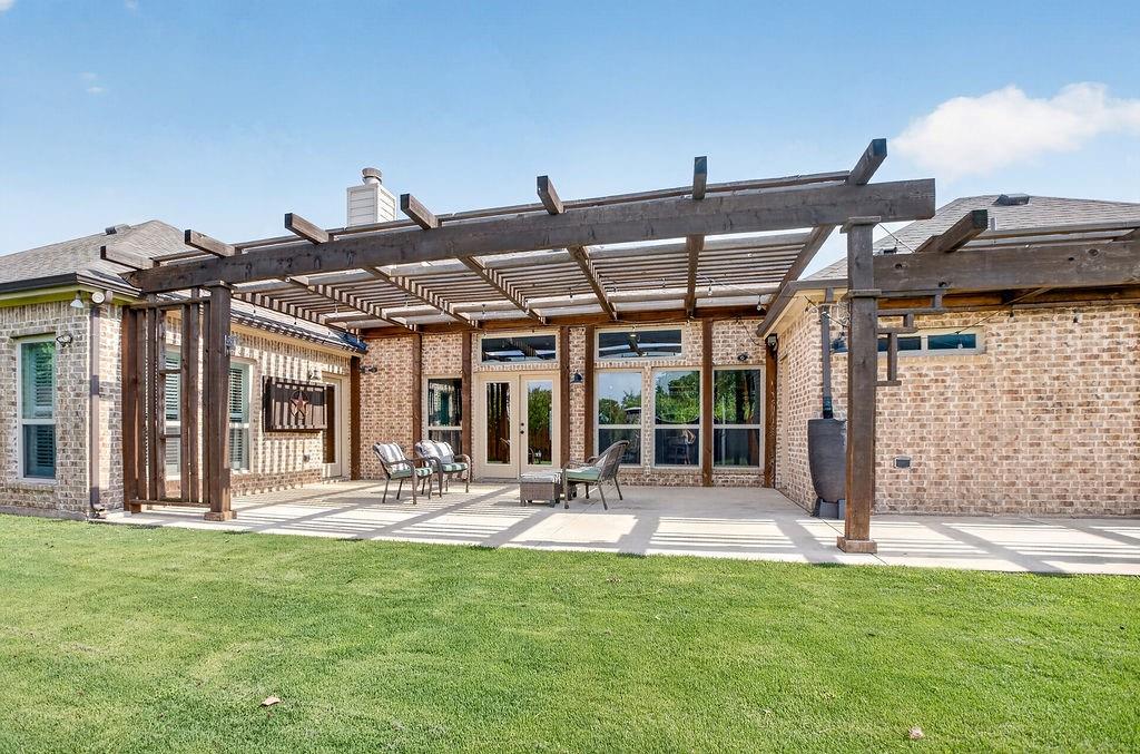 main property photo 35