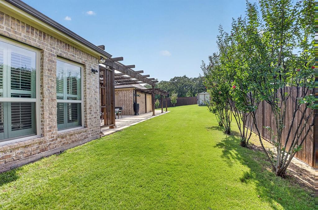 main property photo 36