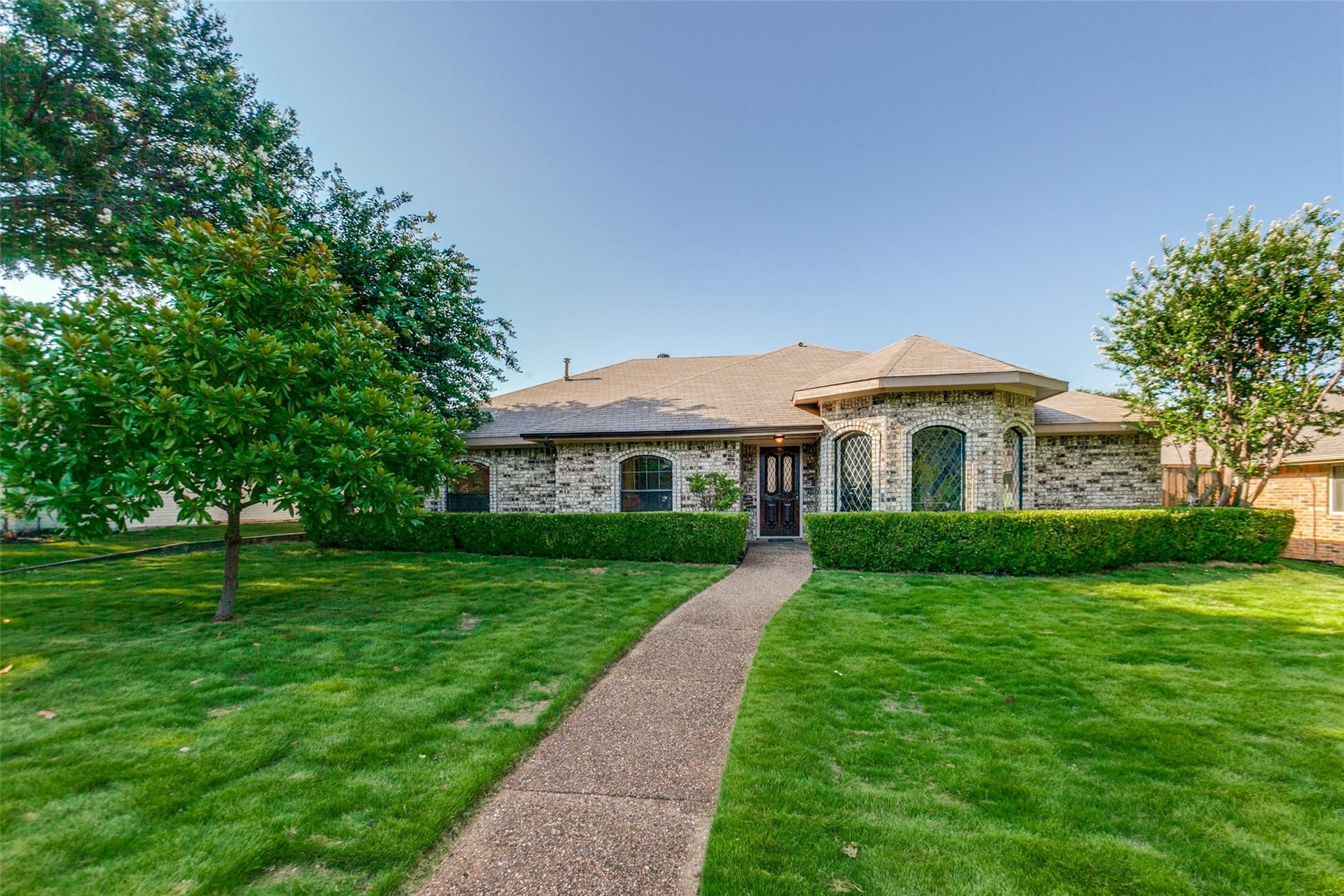main property photo 2