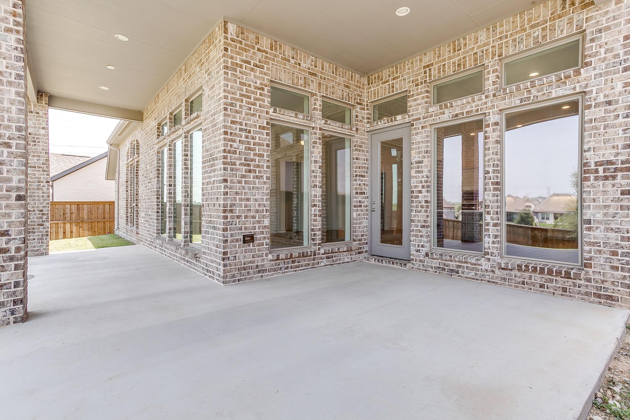 main property photo 35