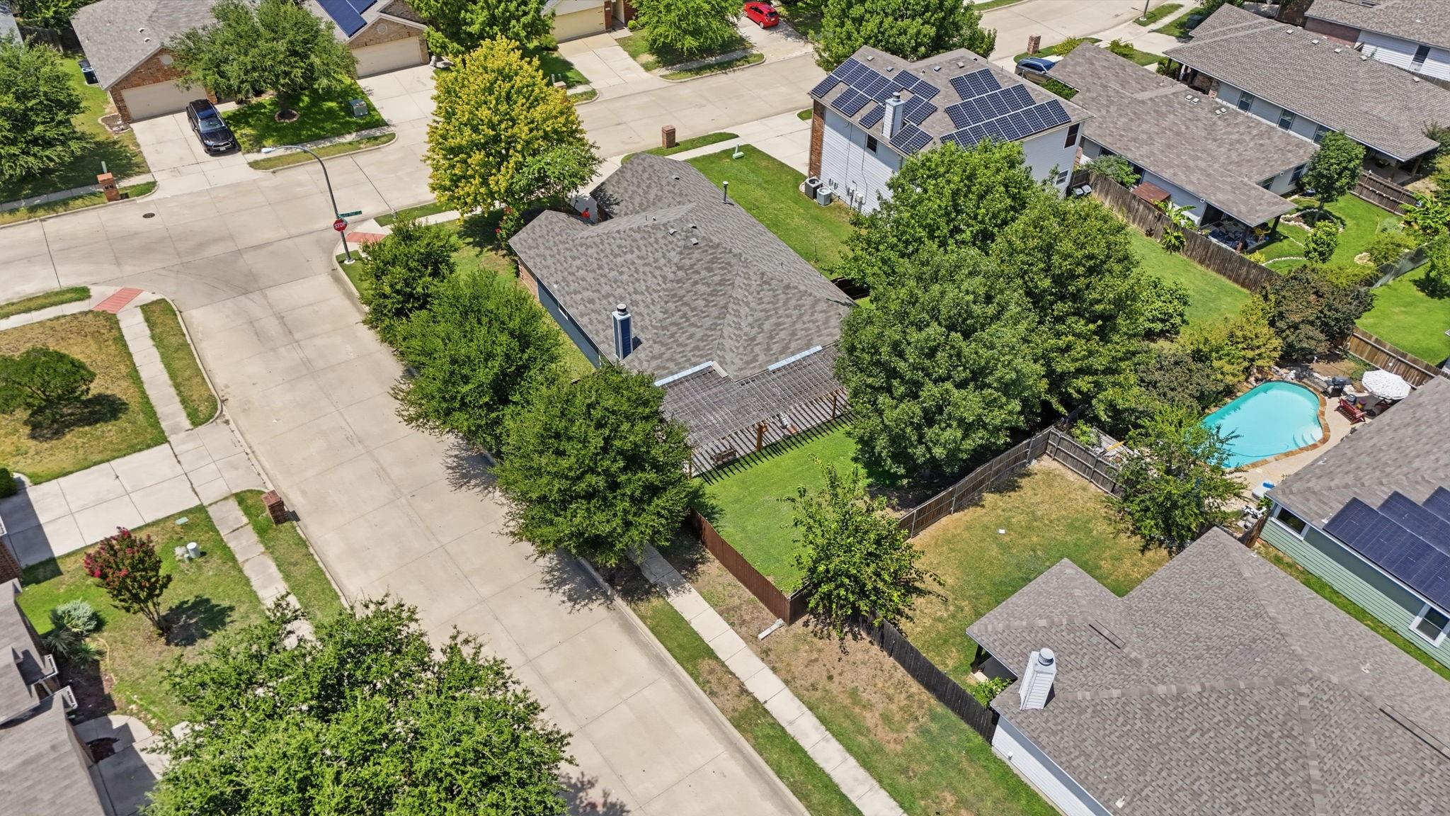 main property photo 22