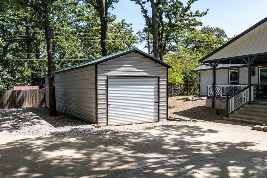 main property photo 31