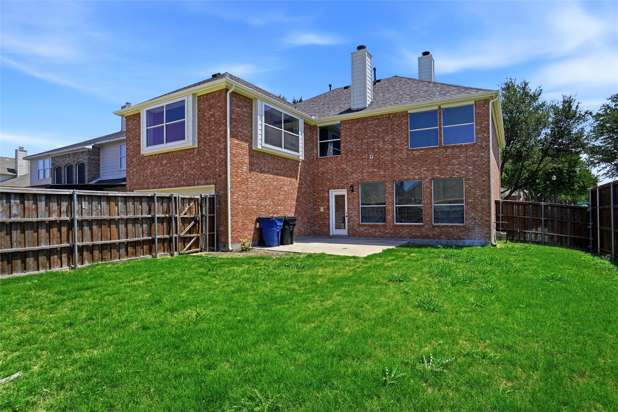 main property photo 30