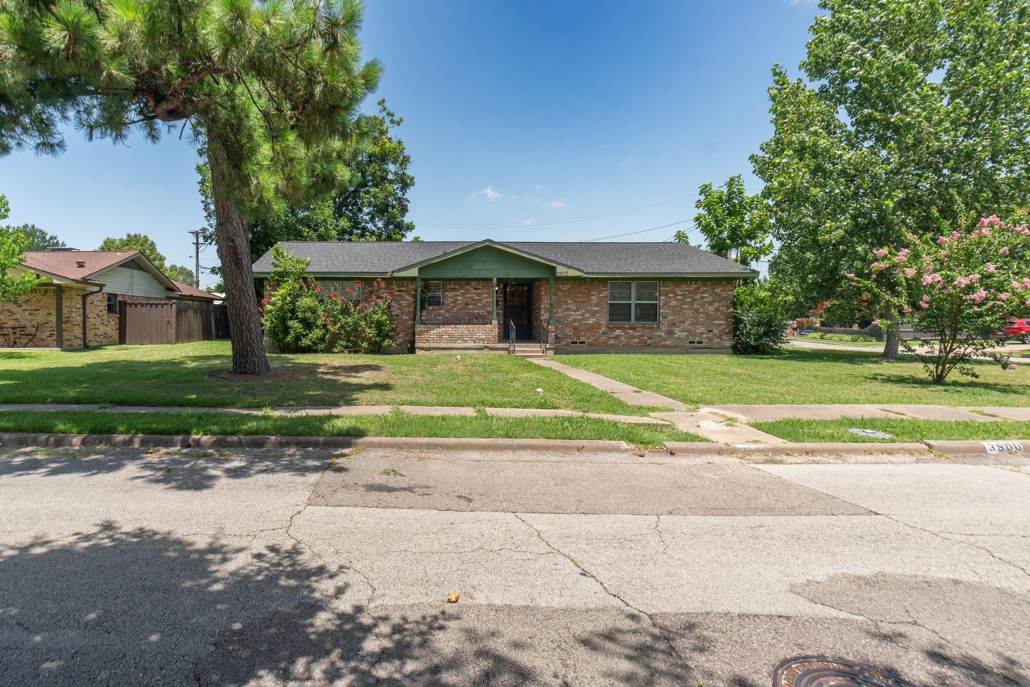 main property photo 4