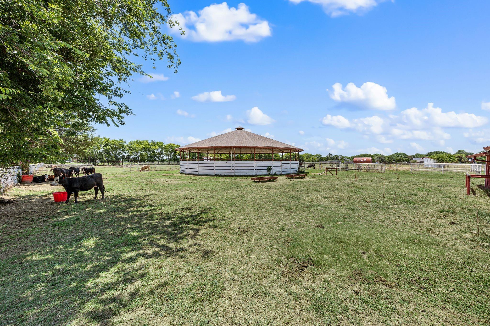 main property photo 36