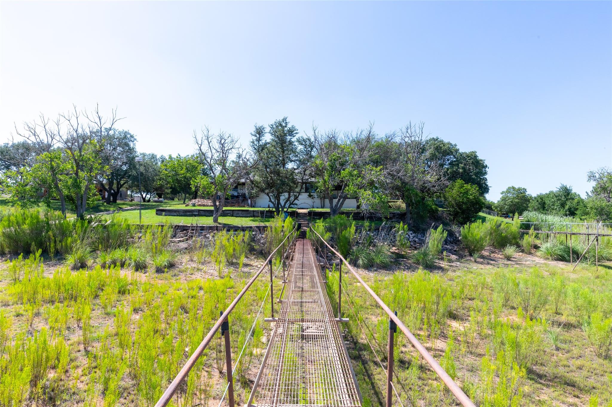main property photo 36