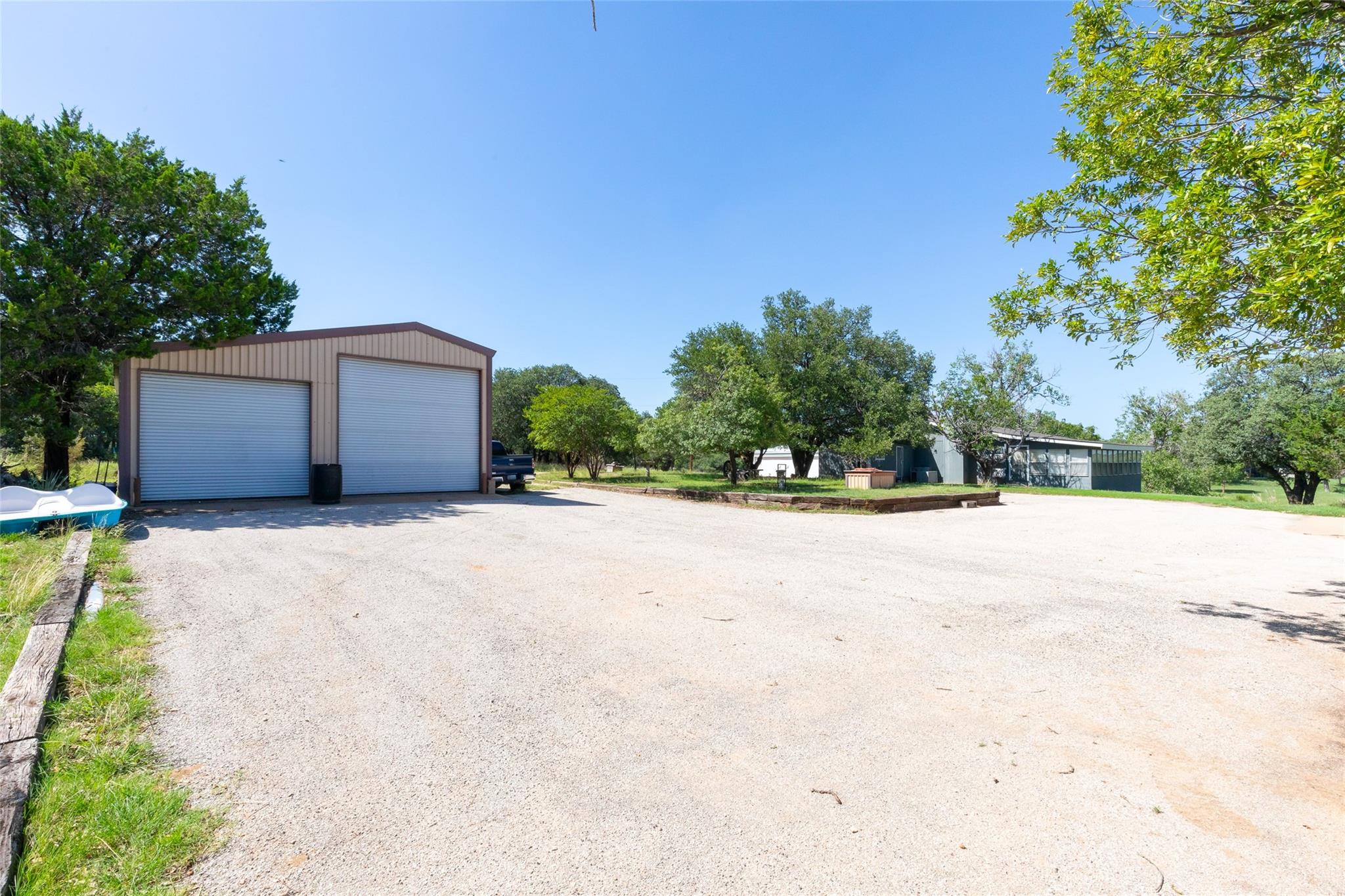 main property photo 39