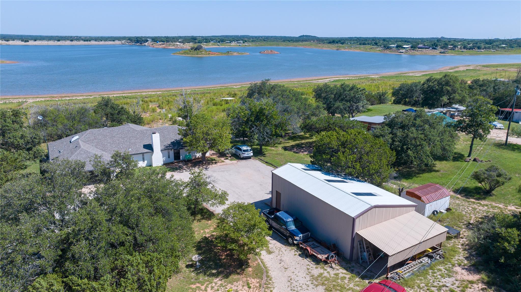 main property photo 6