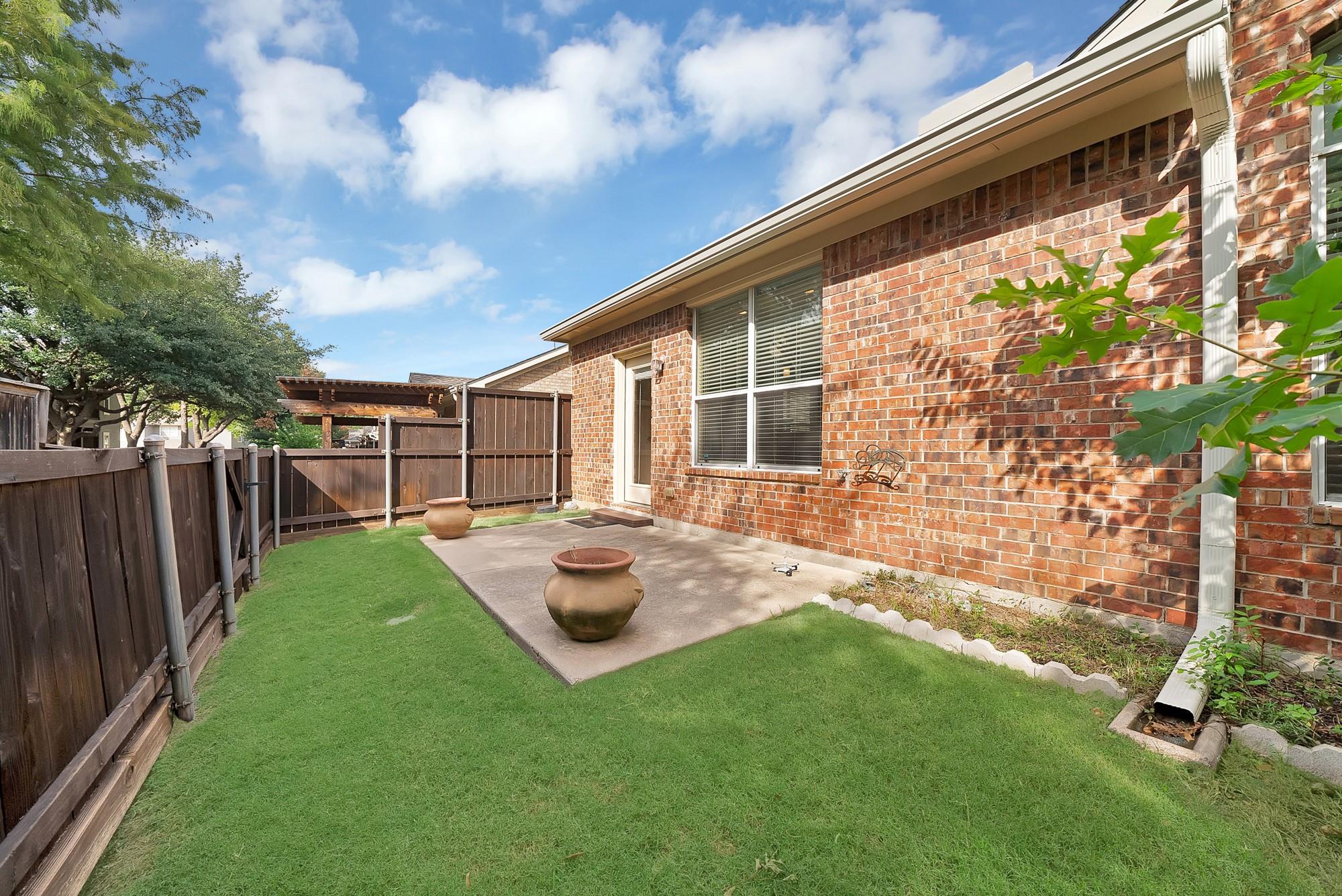 main property photo 30