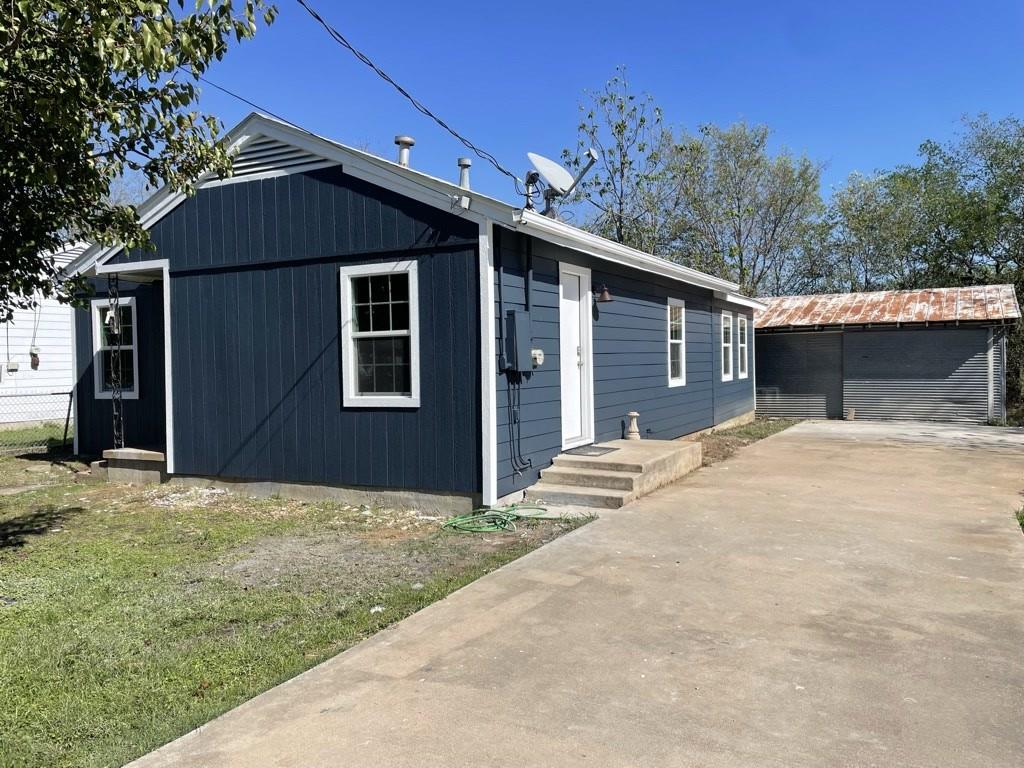 main property photo 14