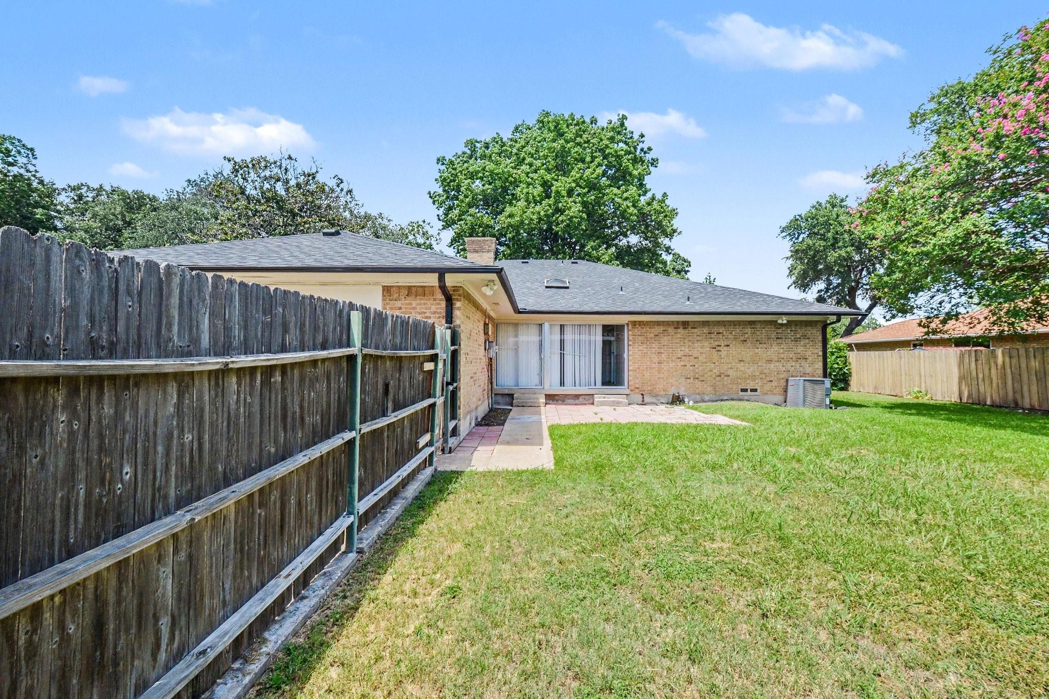 main property photo 23