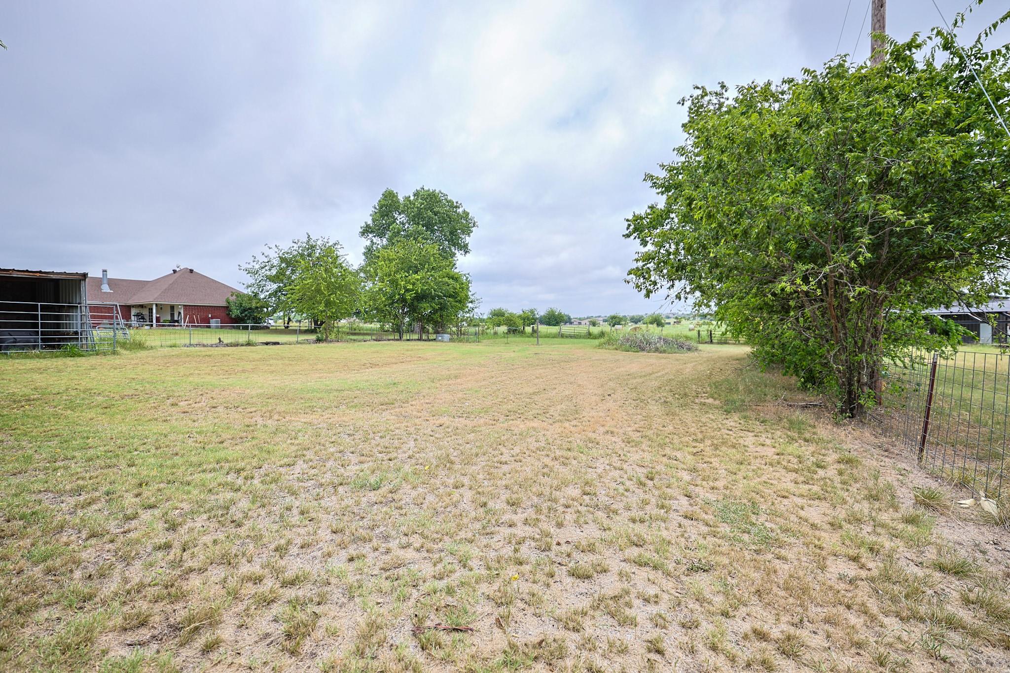 main property photo 7