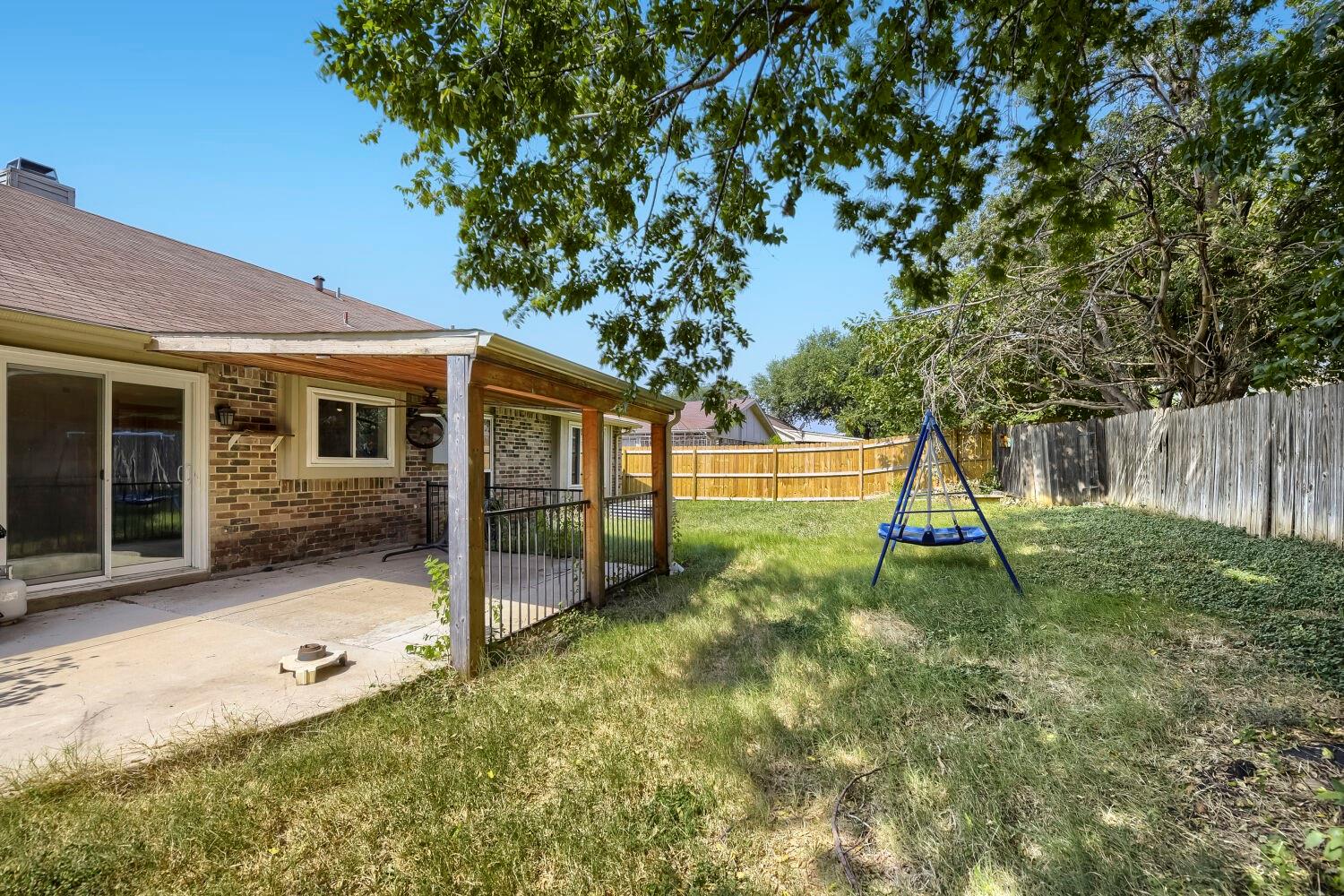 main property photo 27