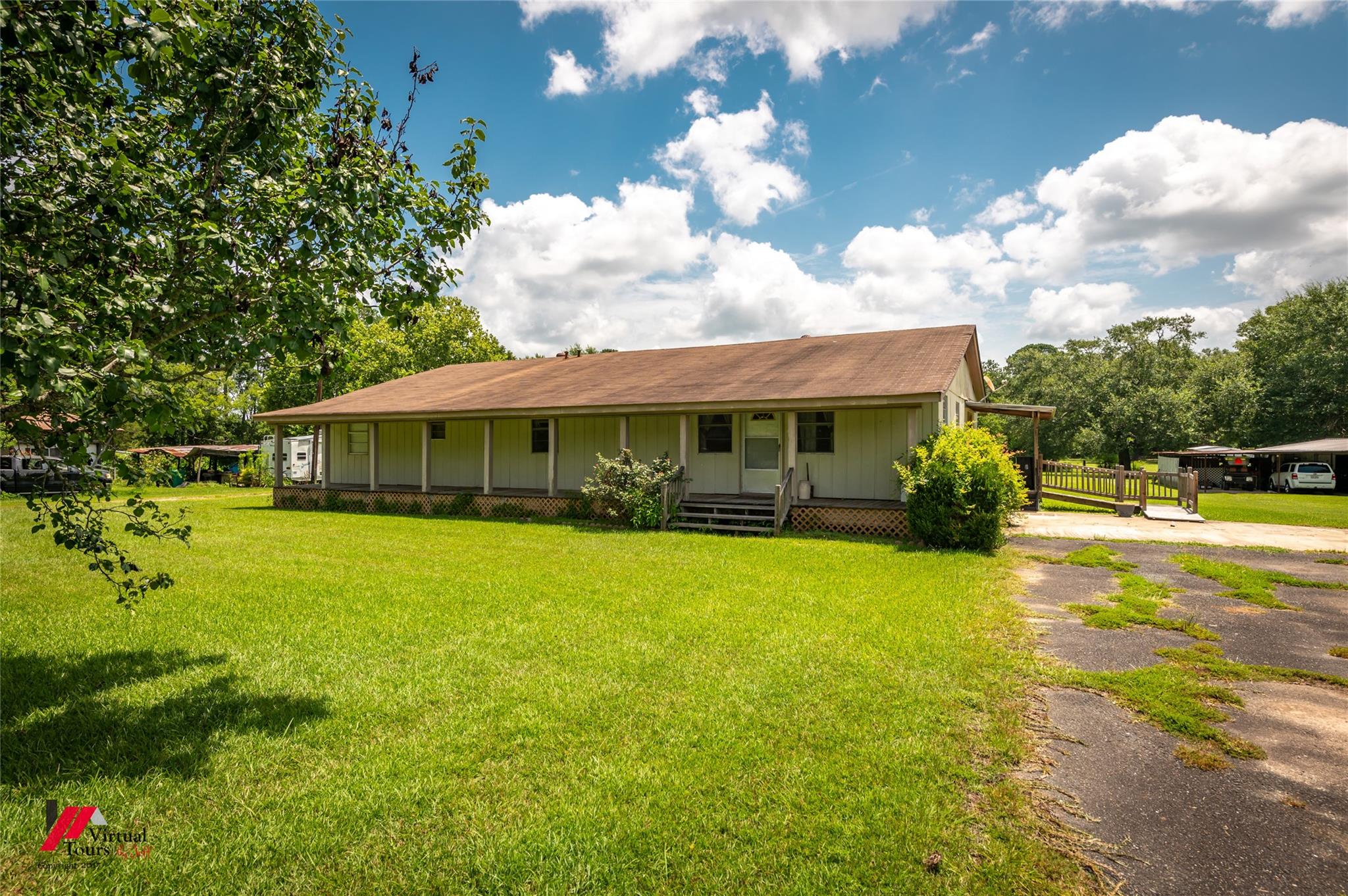 main property photo 0