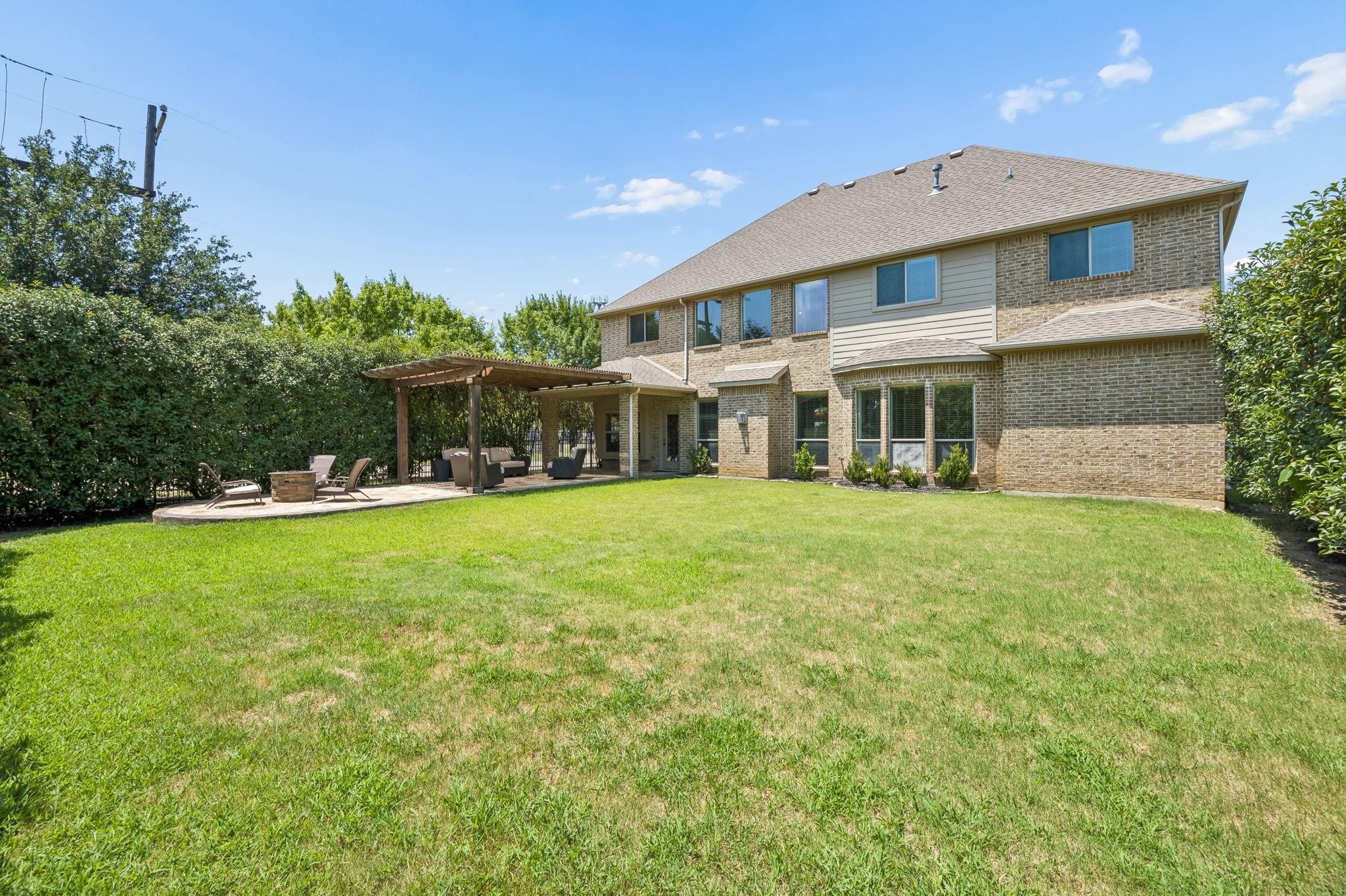 main property photo 35