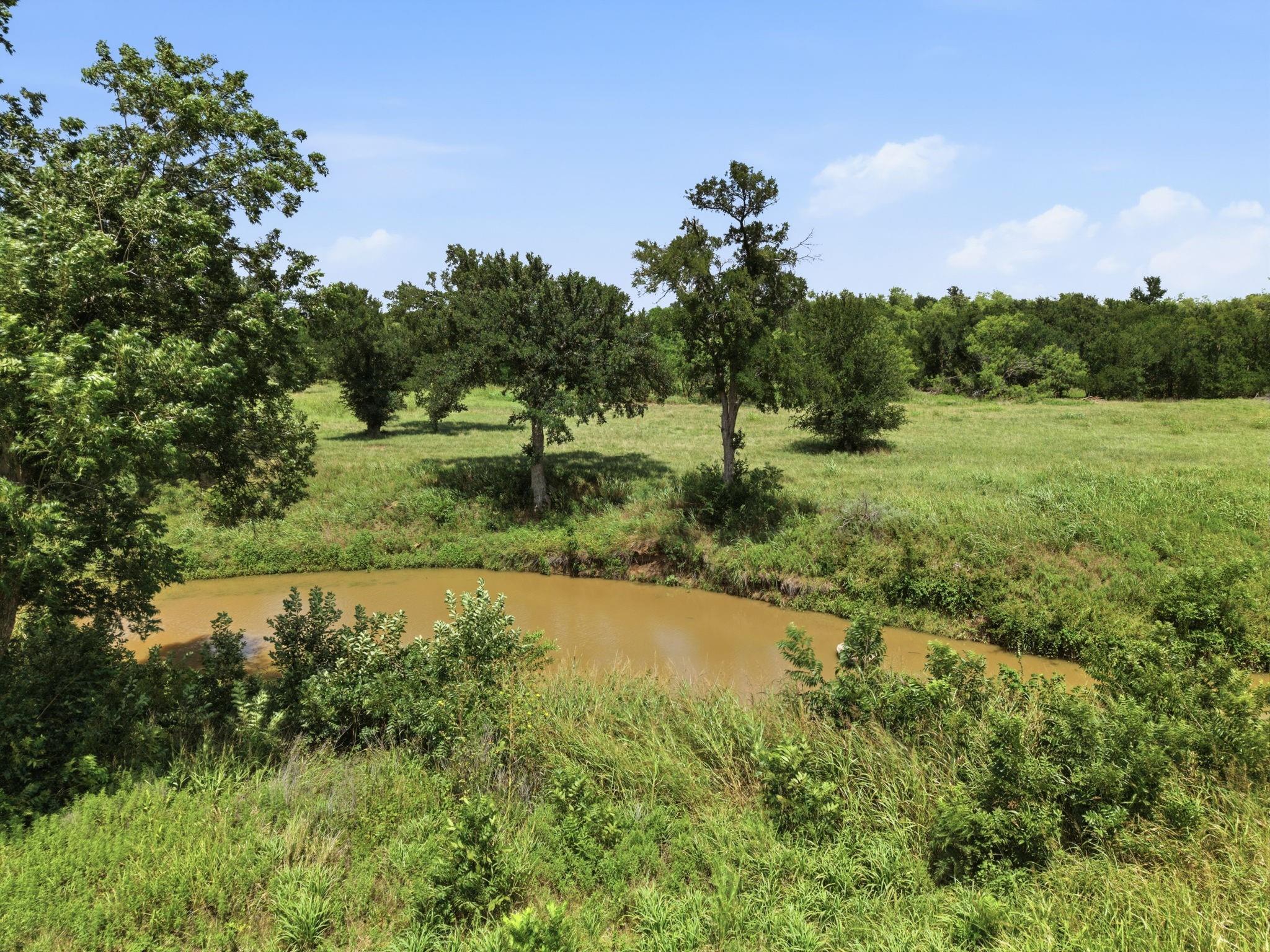 main property photo 11