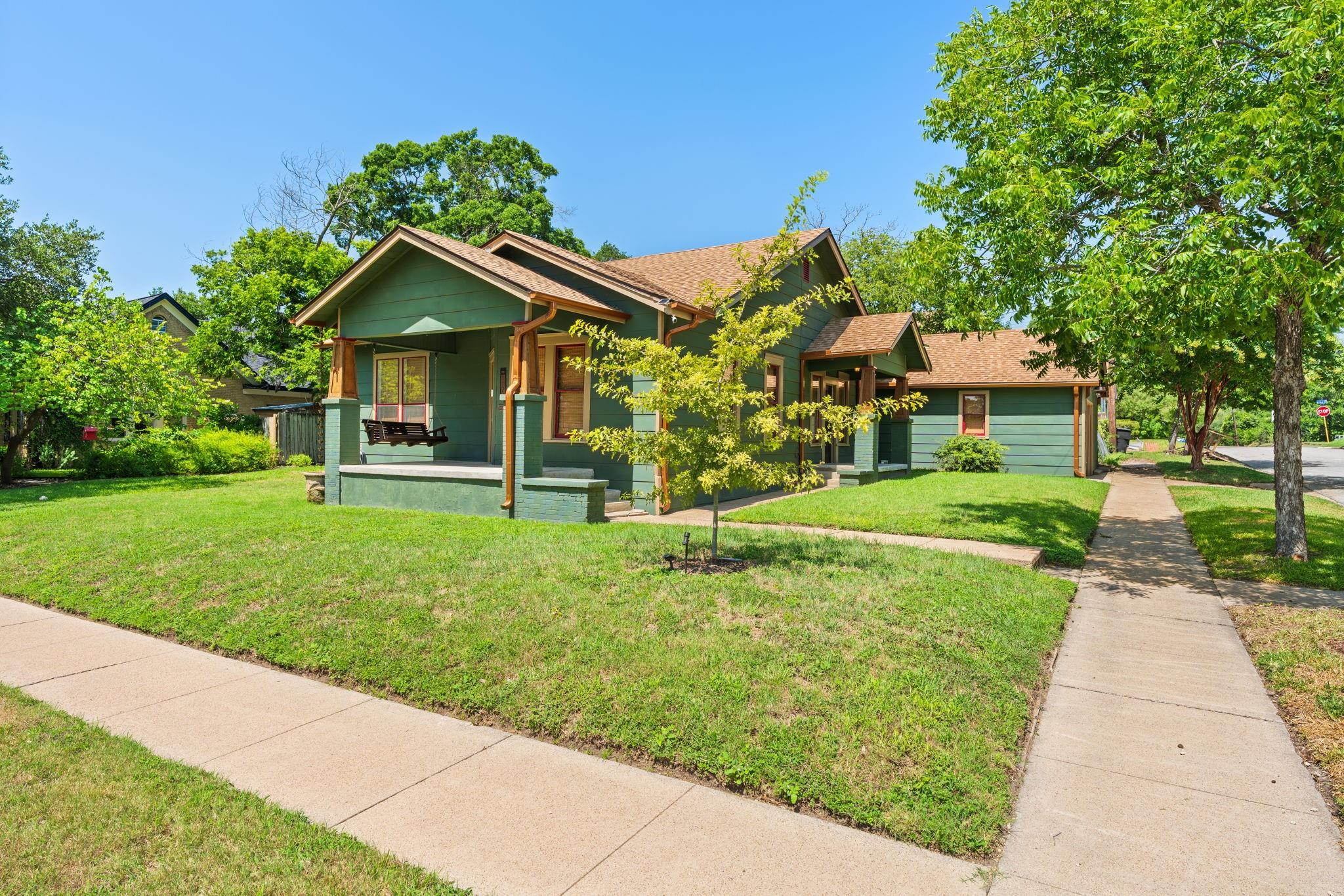 main property photo 2