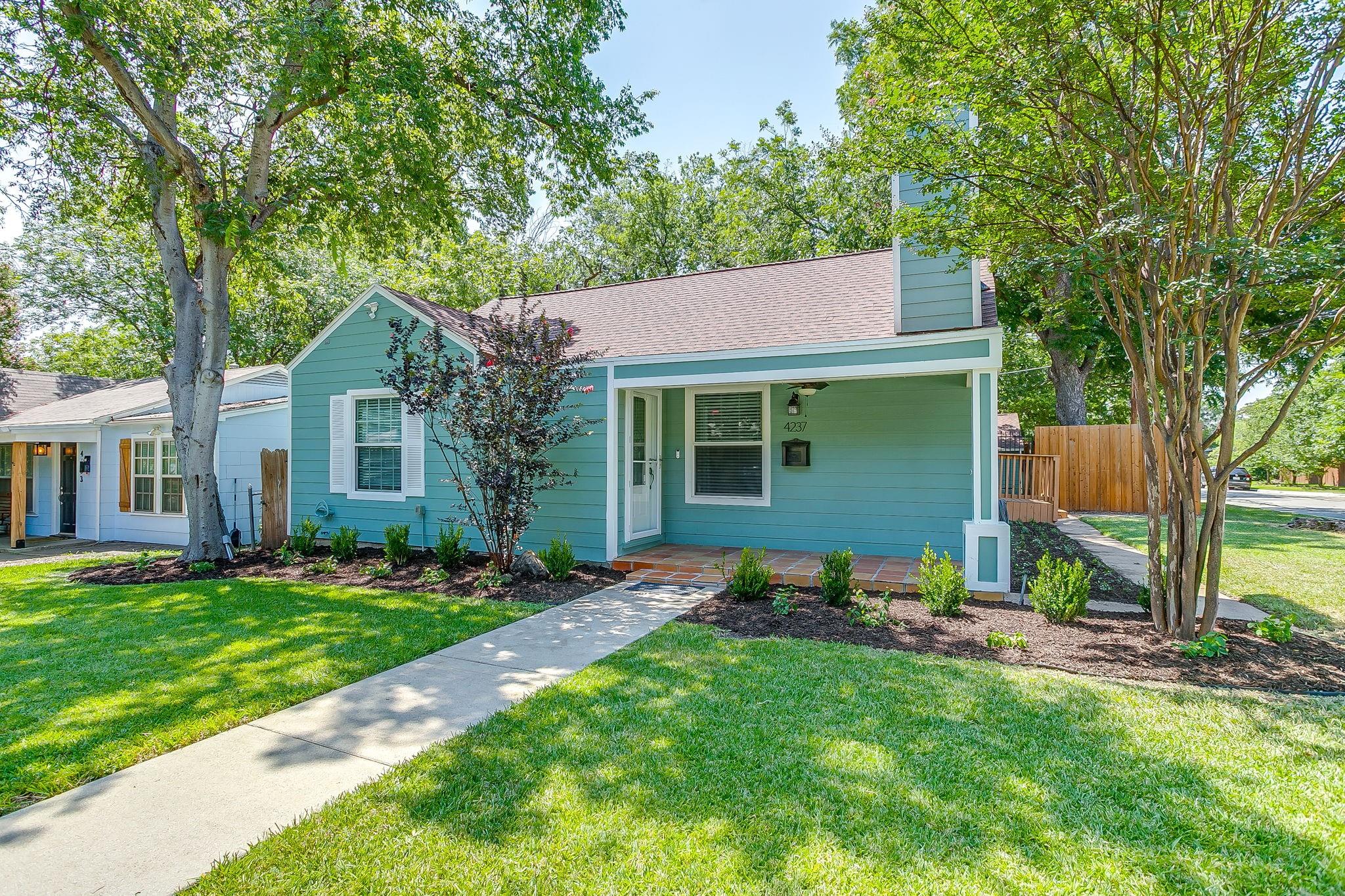 main property photo 3