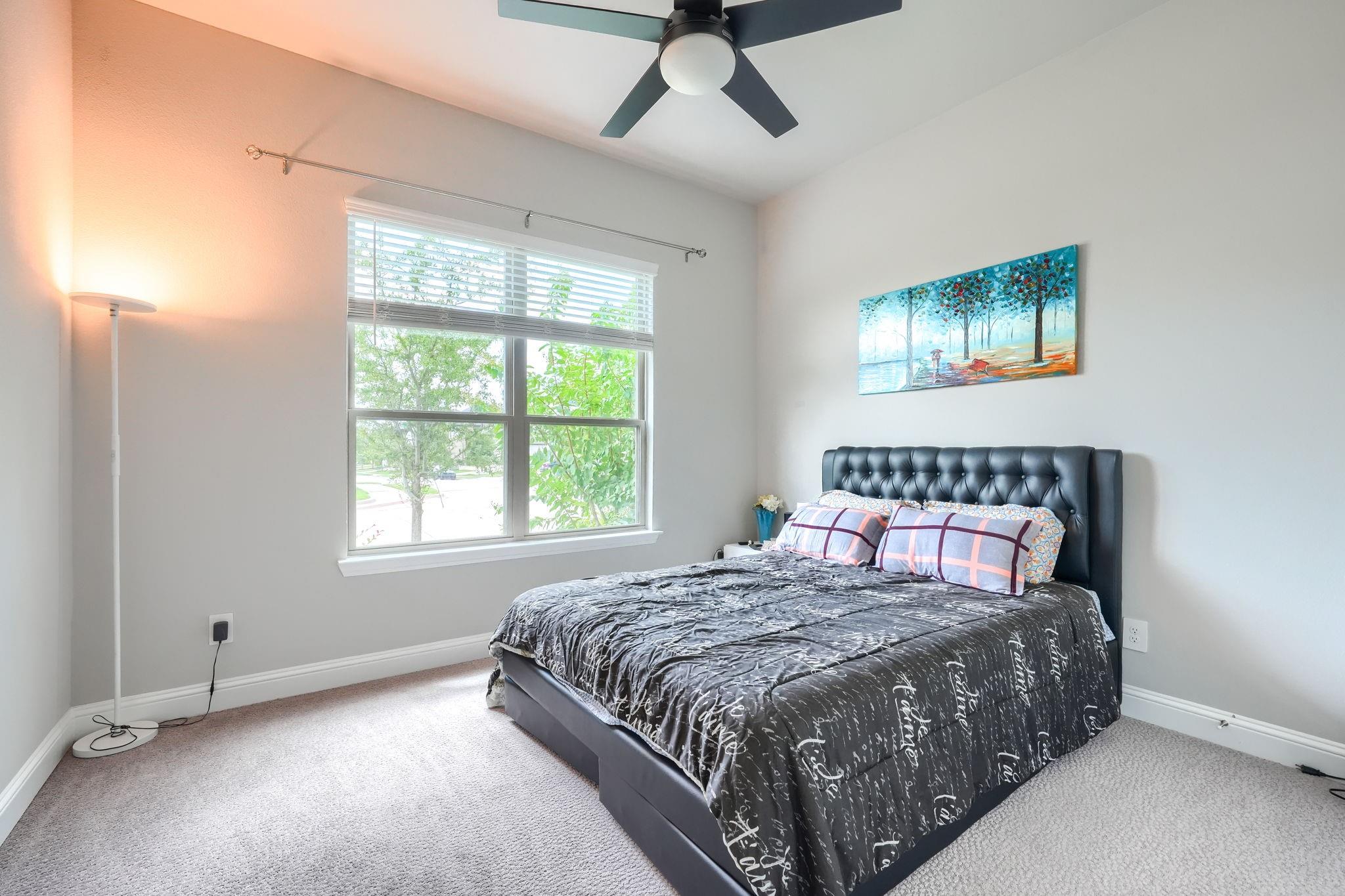 property viewer photo 30