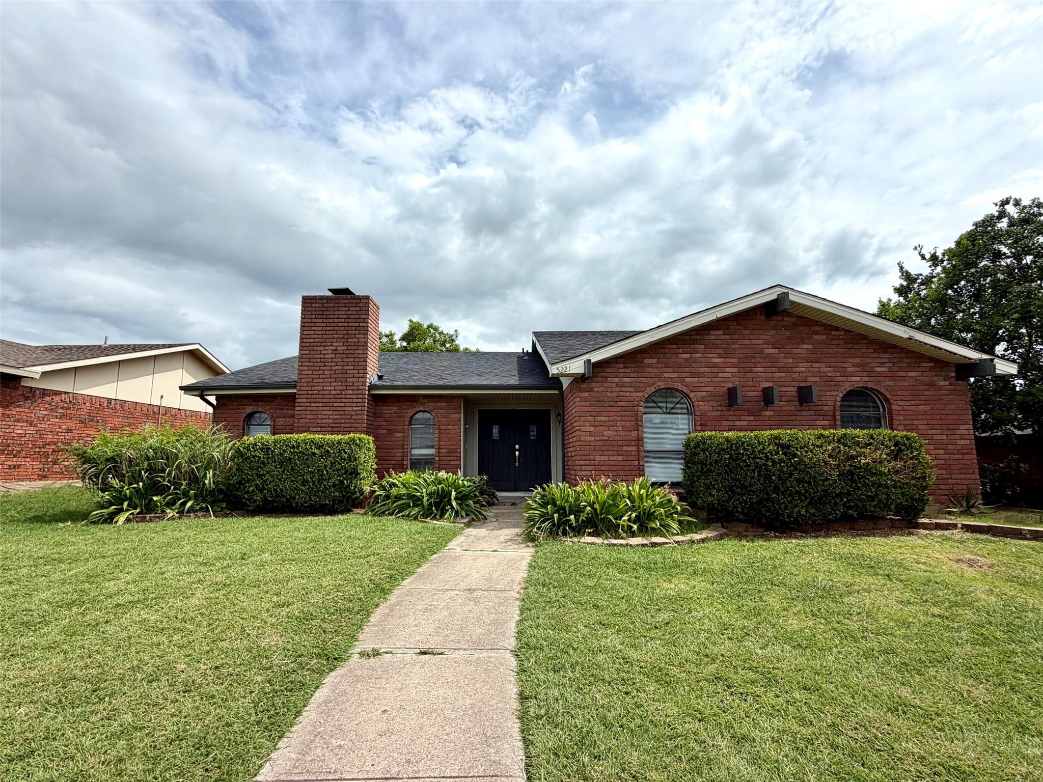 main property photo 32