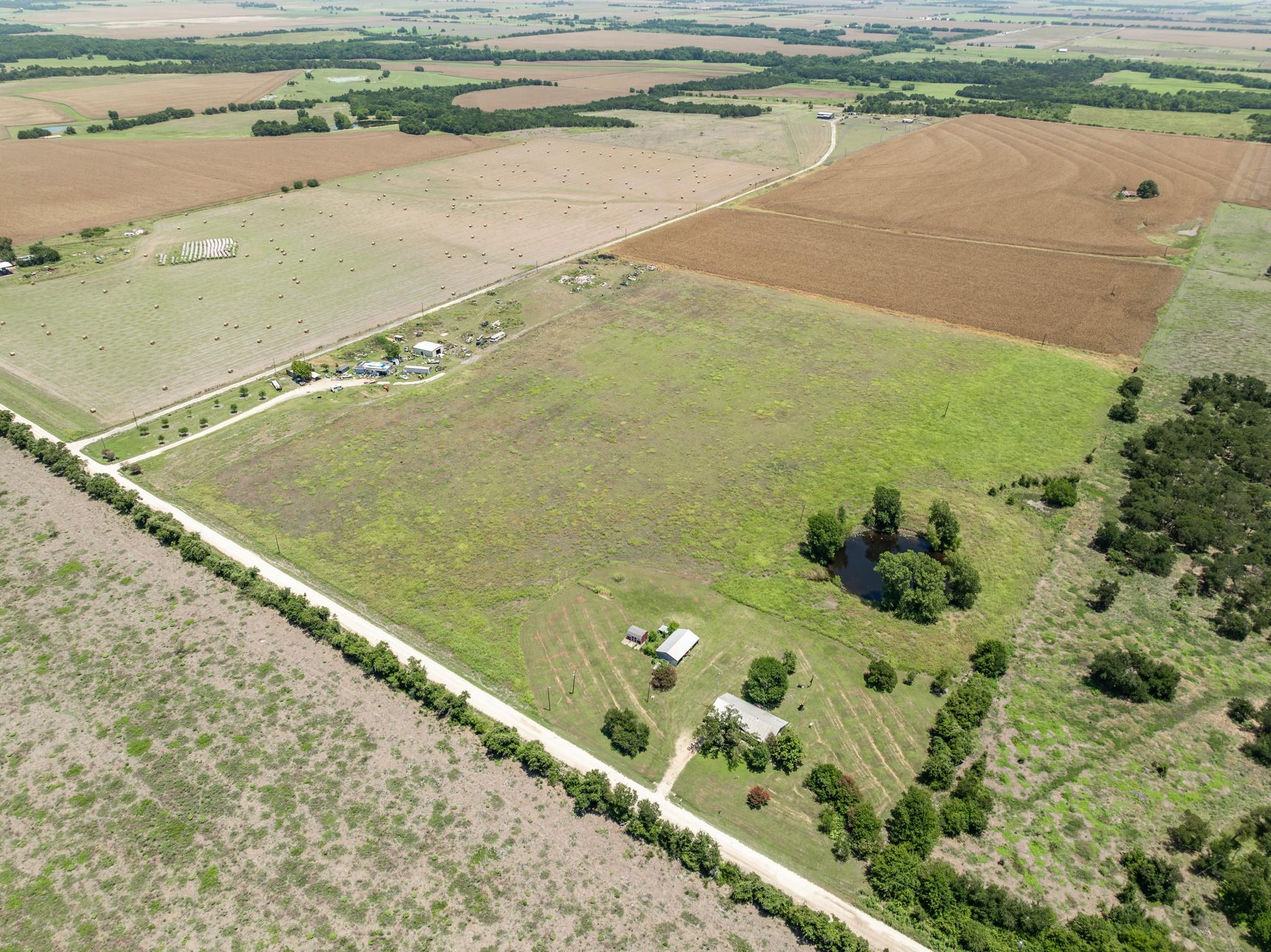 main property photo 29