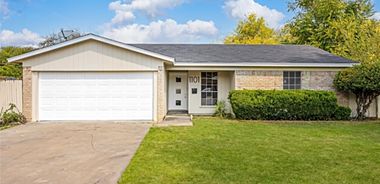 image of property with 4 Bed | 2 Bath | 1,304 Sqft