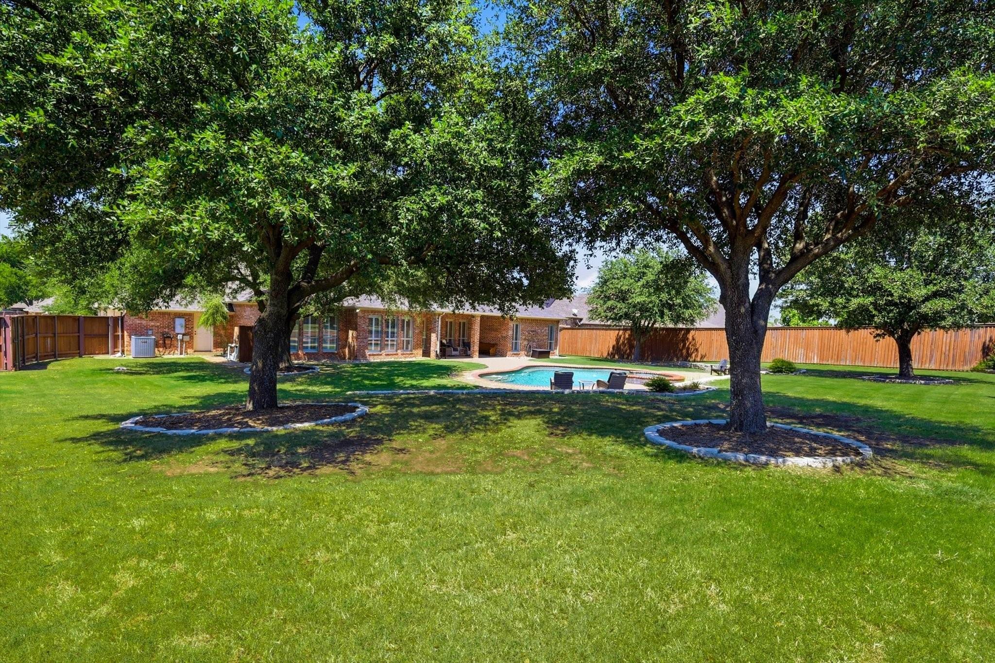 main property photo 32