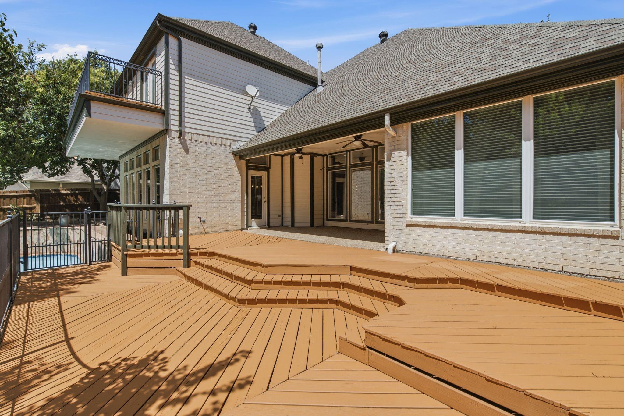 main property photo 31