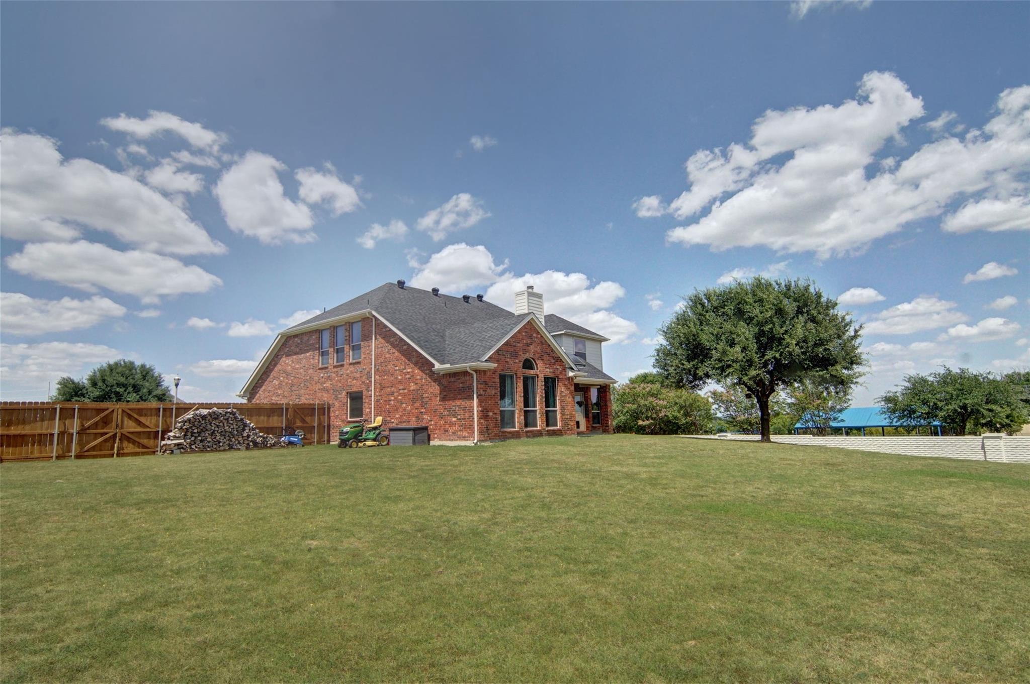 main property photo 39