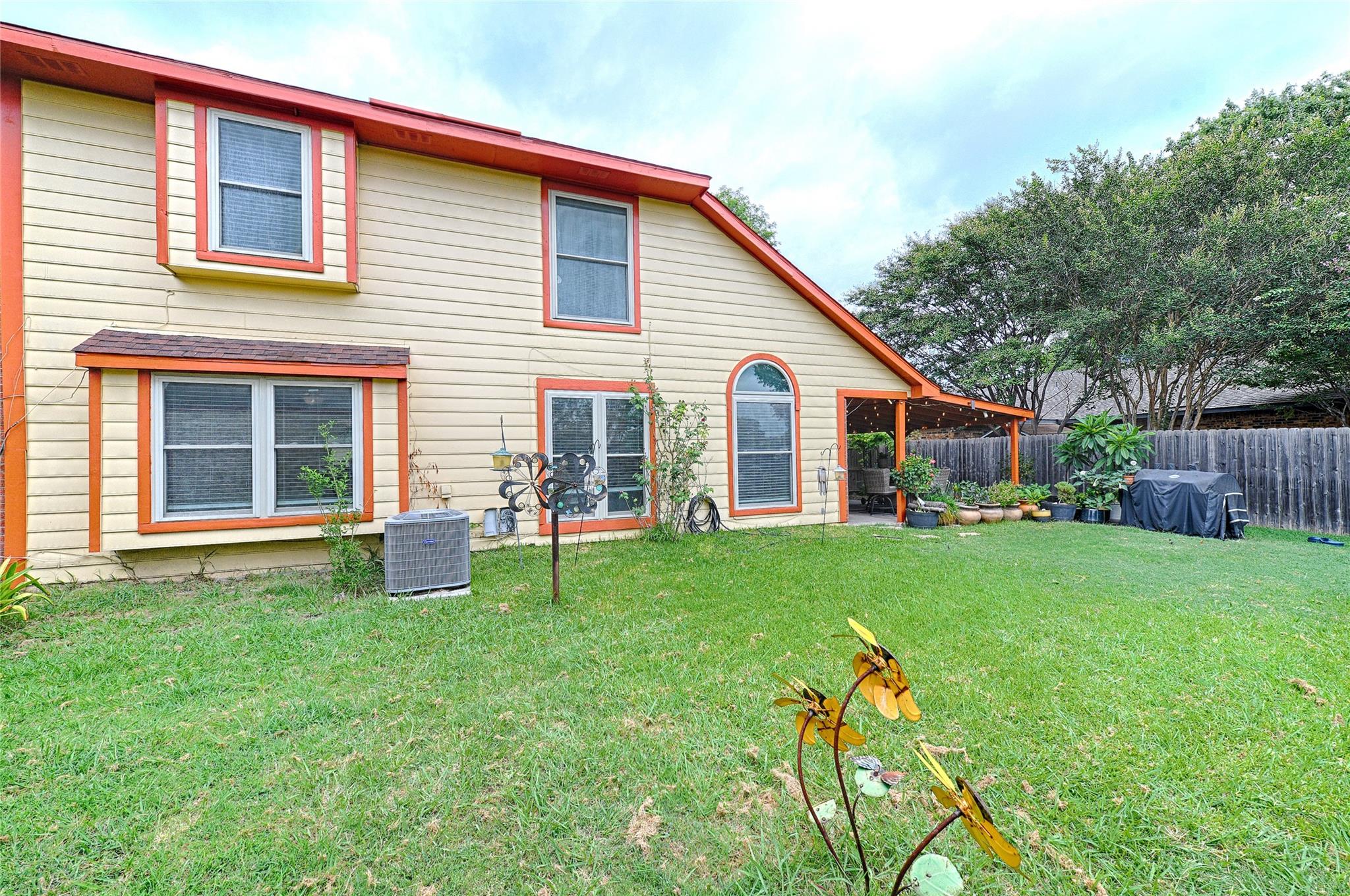 main property photo 30