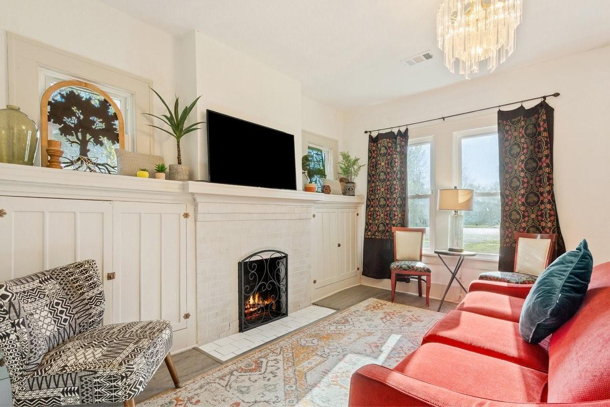 property viewer photo 3
