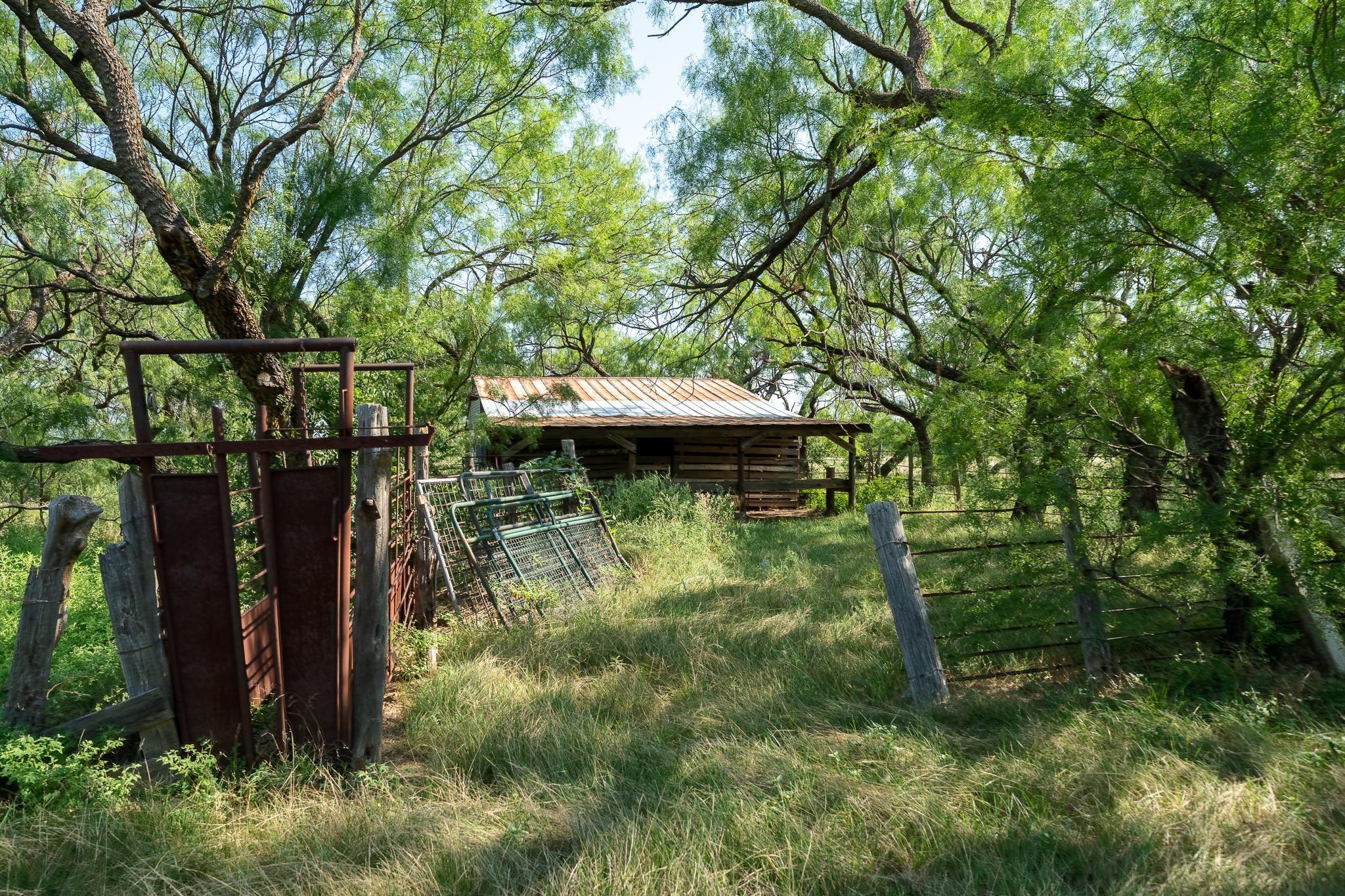 main property photo 22