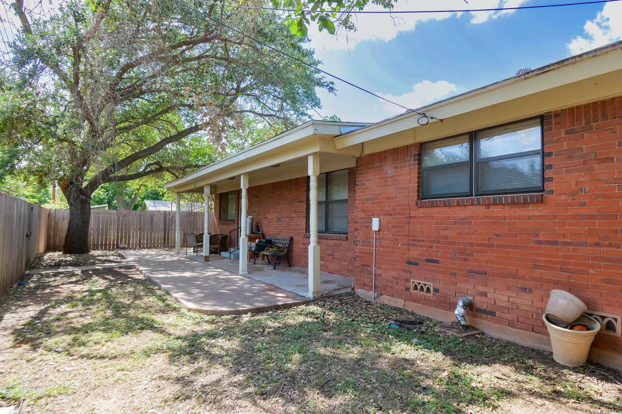 main property photo 33
