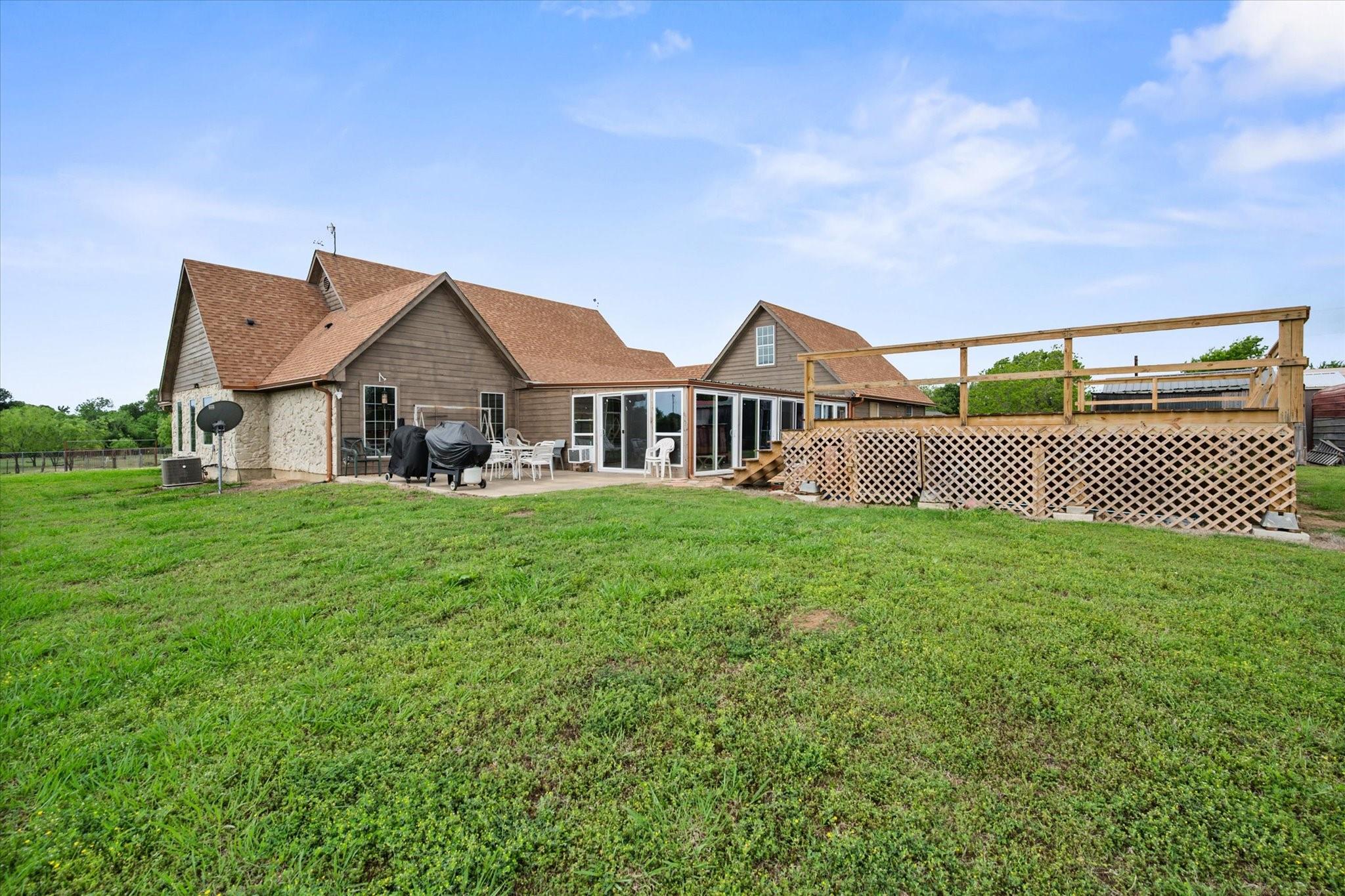 main property photo 37