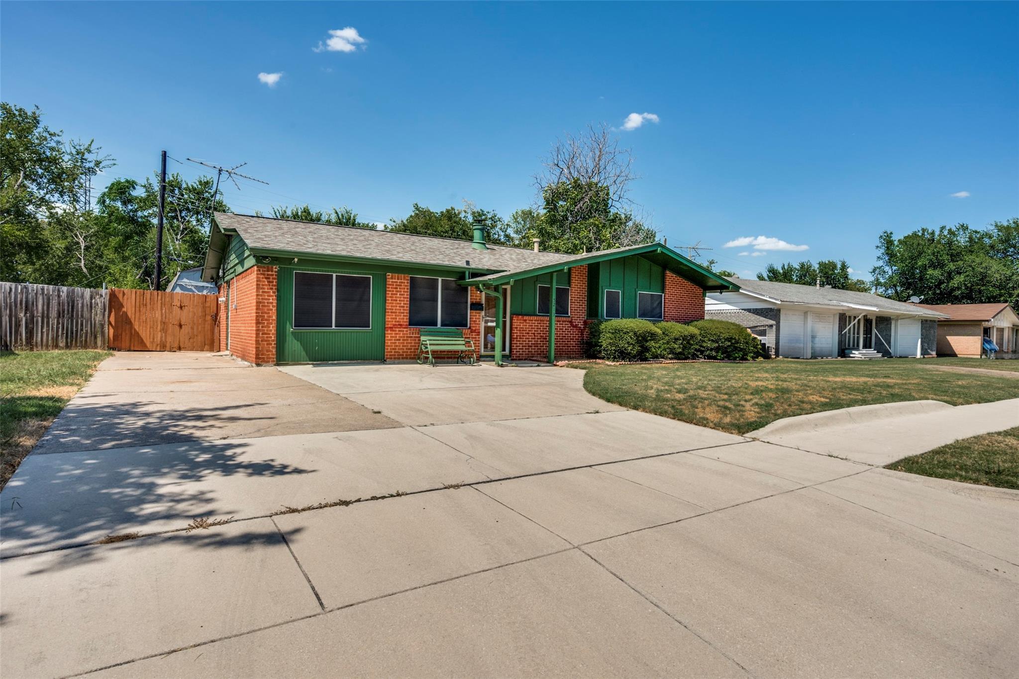 main property photo 1