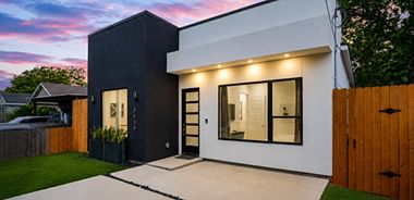 image of property with 5 Bed | 3 Bath | 2,195 Sqft