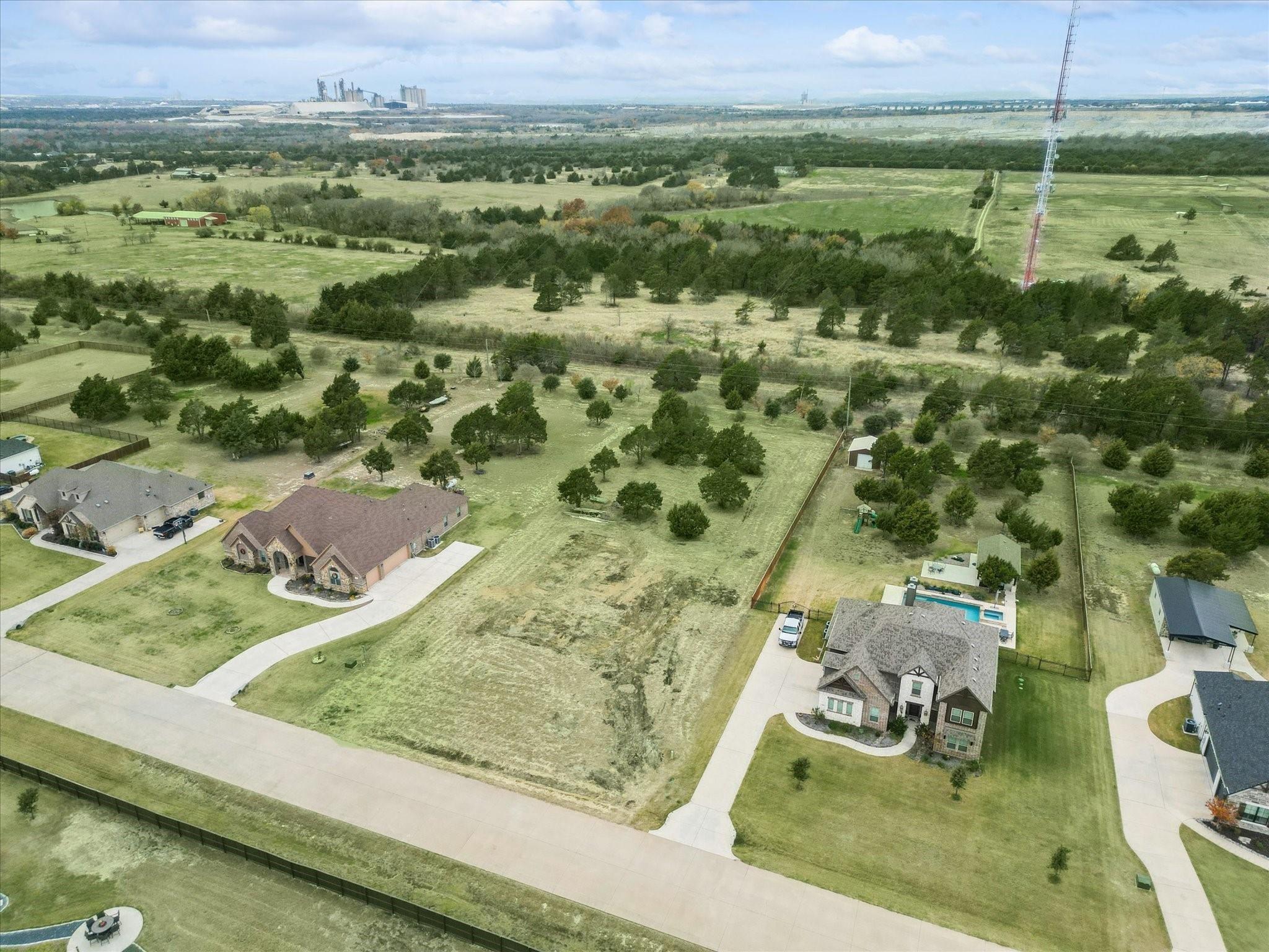 main property photo 13