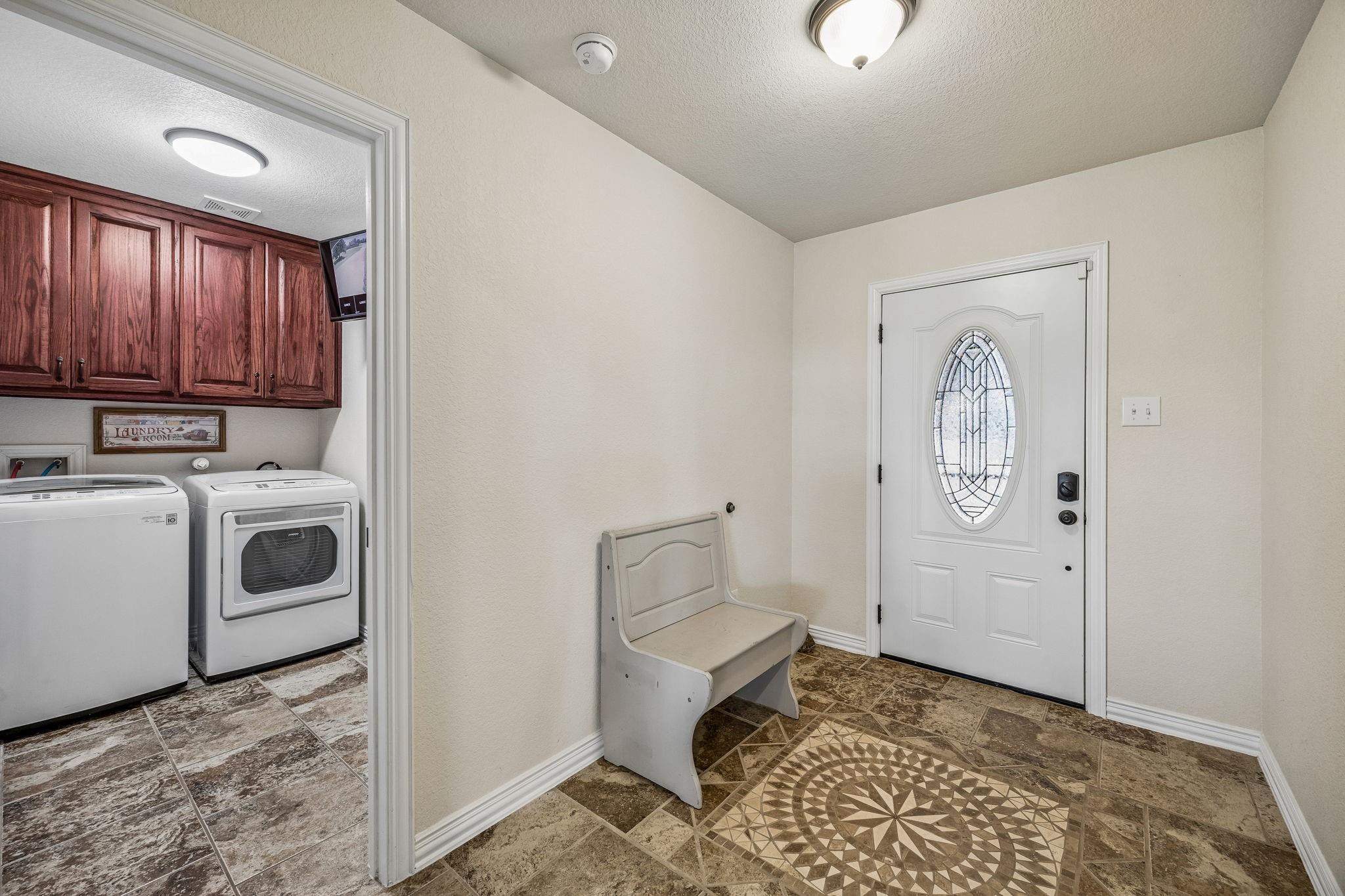 main property photo 15