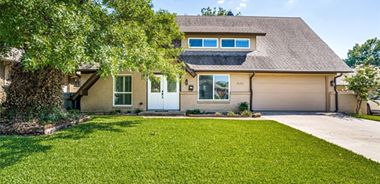 image of property with 4 Bed | 2 Bath | 2,155 Sqft