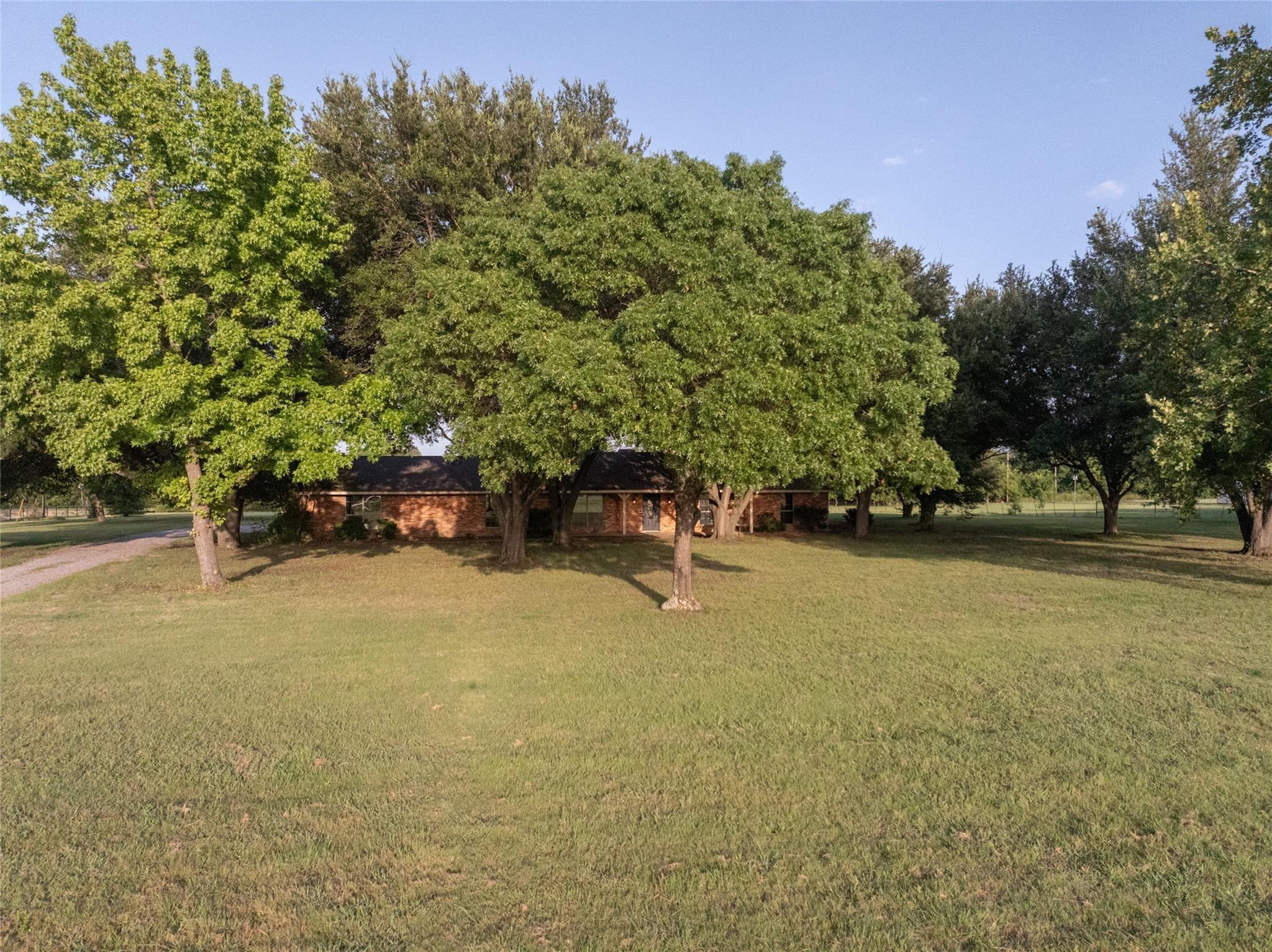main property photo 25