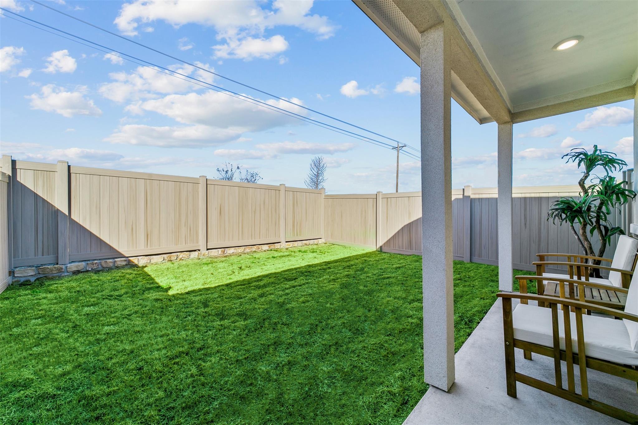 main property photo 12