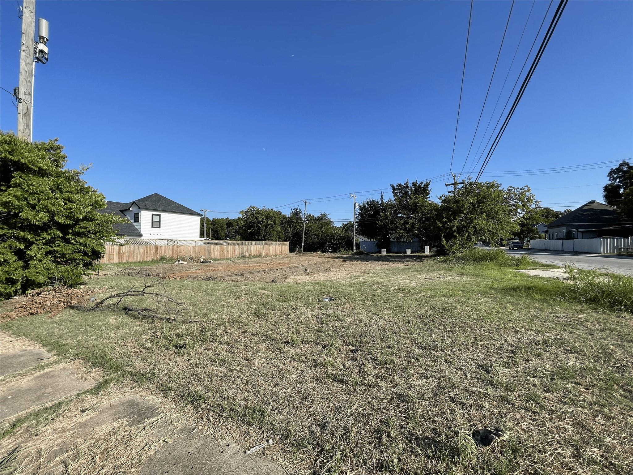 main property photo 5