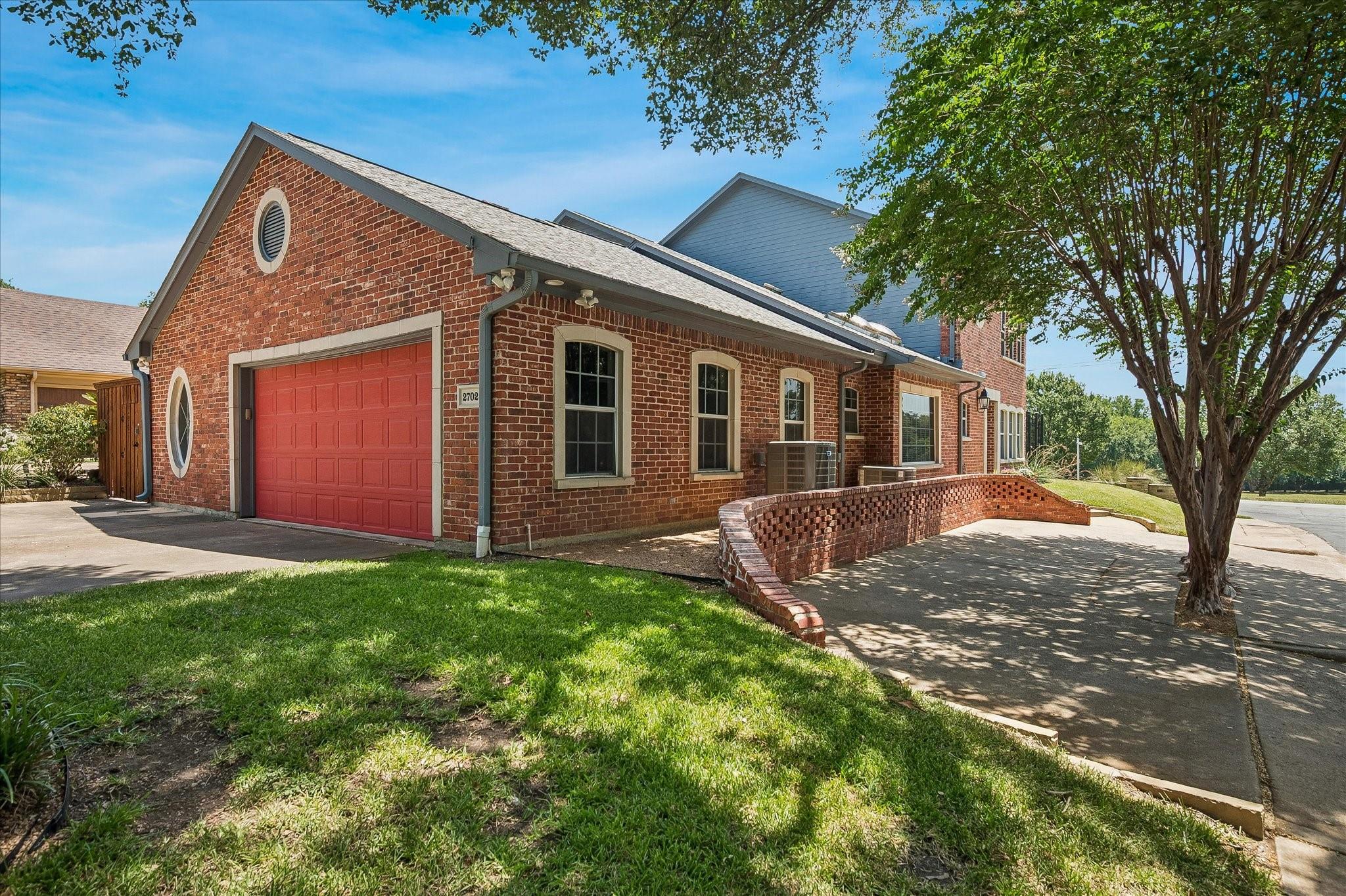 main property photo 37