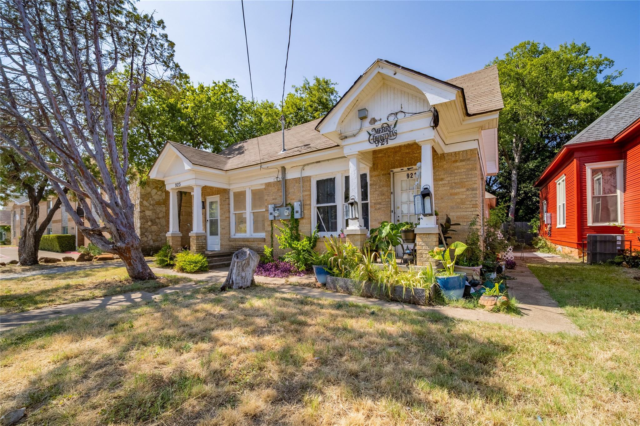 main property photo 9